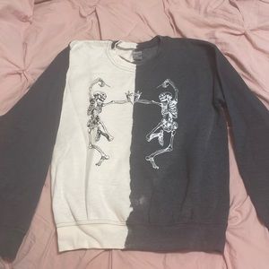 Dancing skeleton gilden sweater